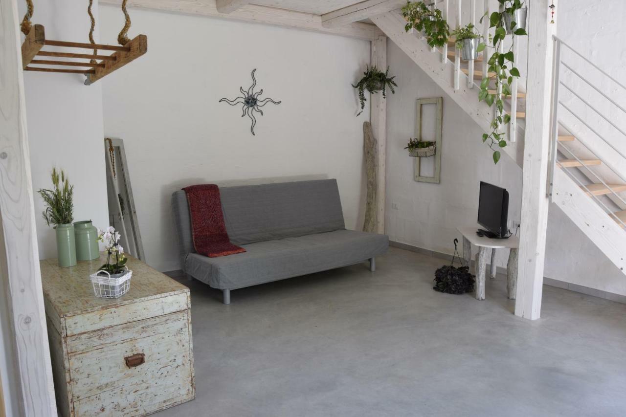 Capannone111 Bed & Breakfast Castiglione di Ravenna Exterior photo